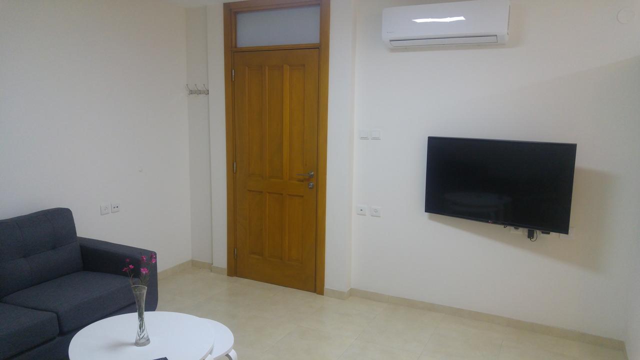 Sabba'S Apartment Kfar Saba Esterno foto