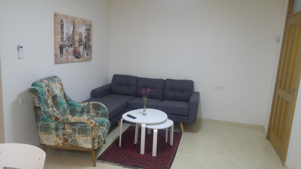 Sabba'S Apartment Kfar Saba Esterno foto